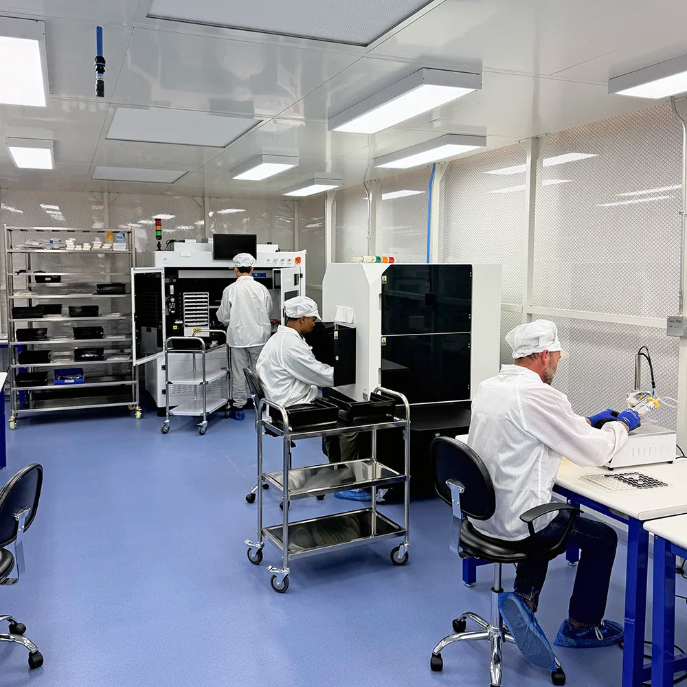 Class 10,000 cleanroom assembly station